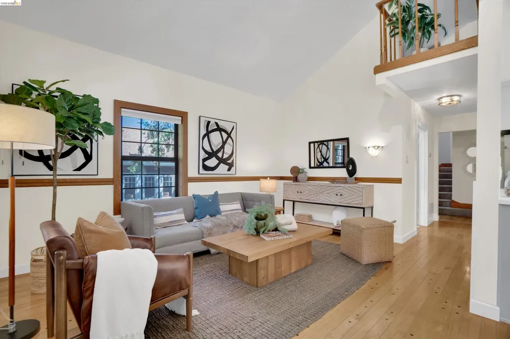 12 Erskine Street Port Costa CA 94569