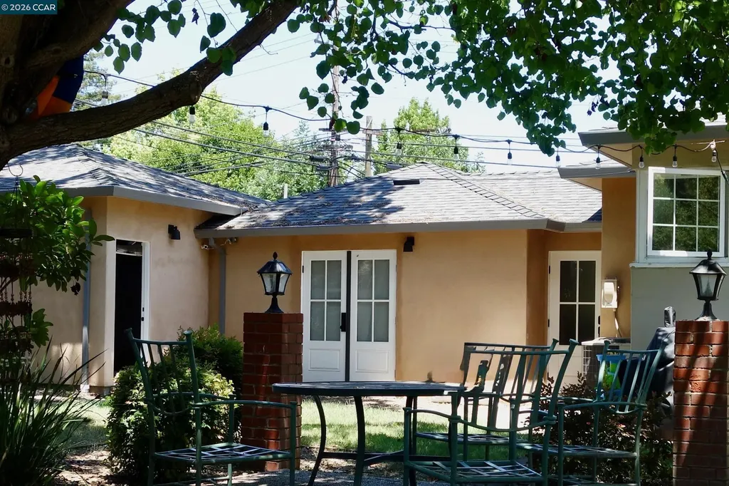 2591 Walnut Boulevard Walnut Creek CA 94596
