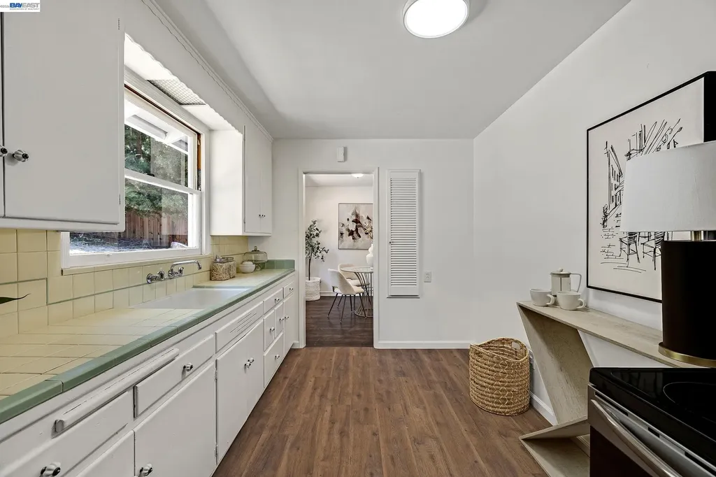 18926 Walnut Road Castro Valley CA 94546