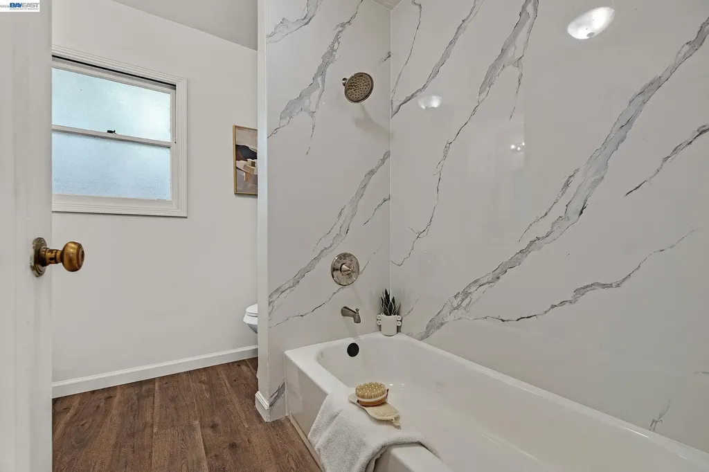 18926 Walnut Road Castro Valley CA 94546