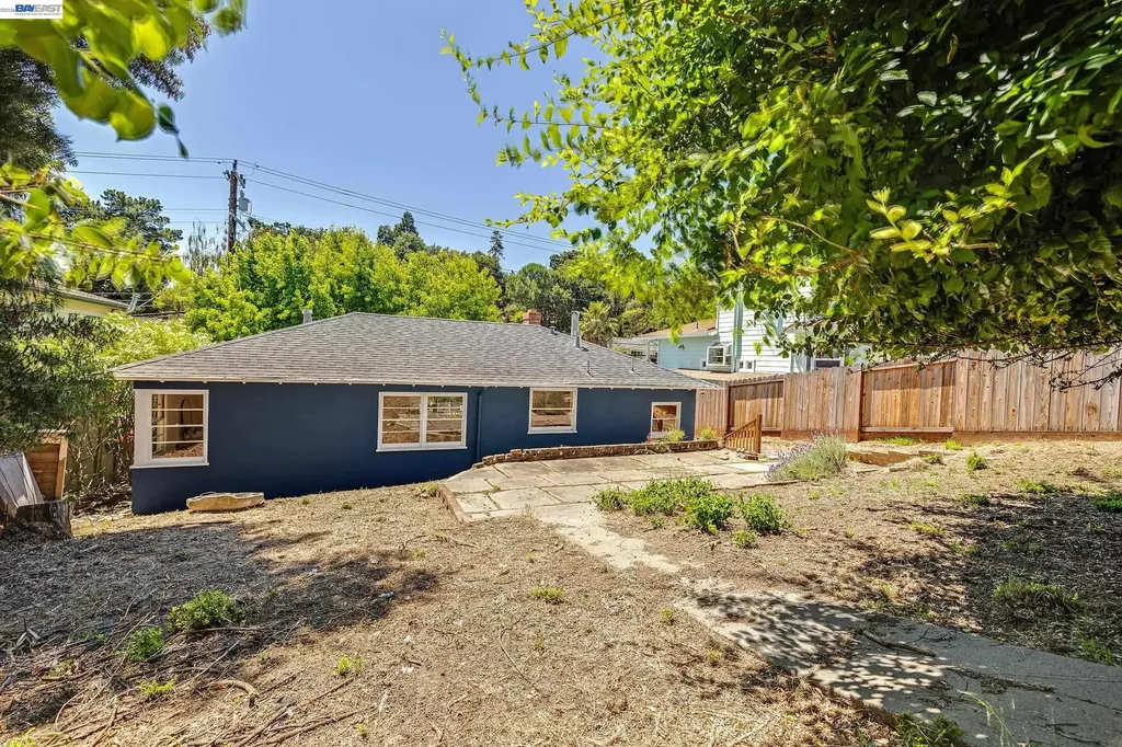 18926 Walnut Road Castro Valley CA 94546