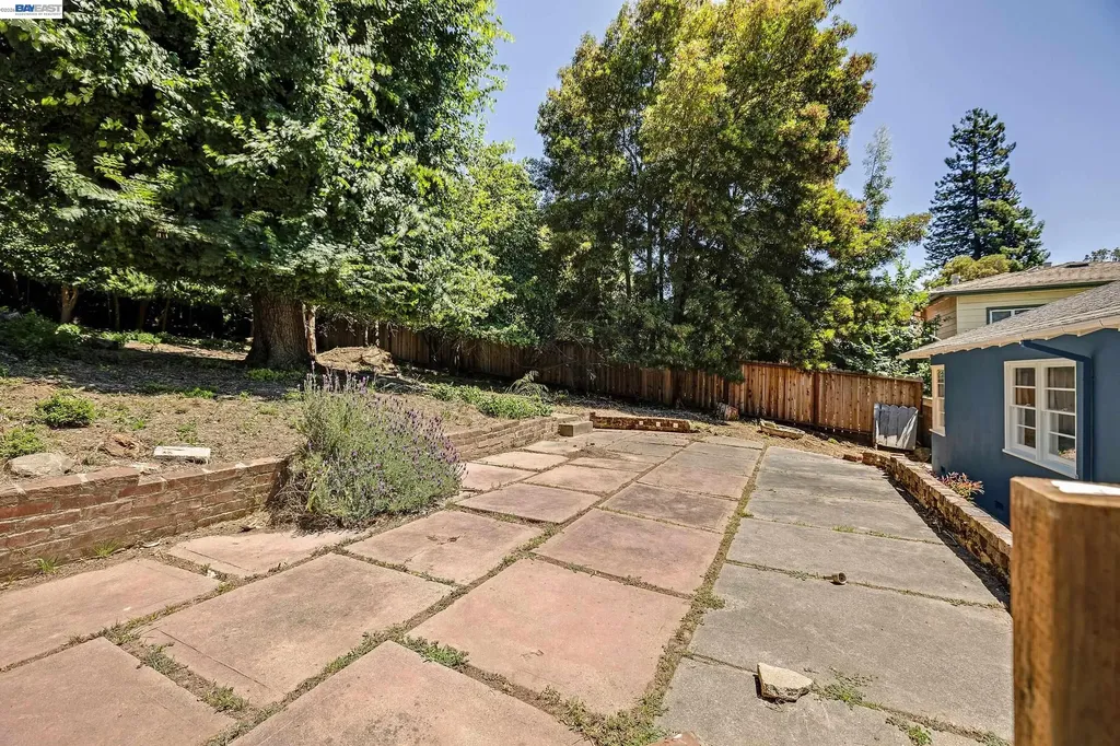 18926 Walnut Road Castro Valley CA 94546