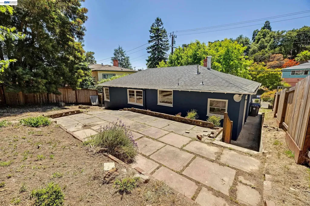 18926 Walnut Road Castro Valley CA 94546