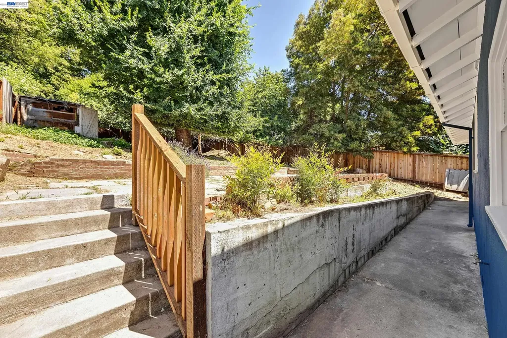 18926 Walnut Road Castro Valley CA 94546