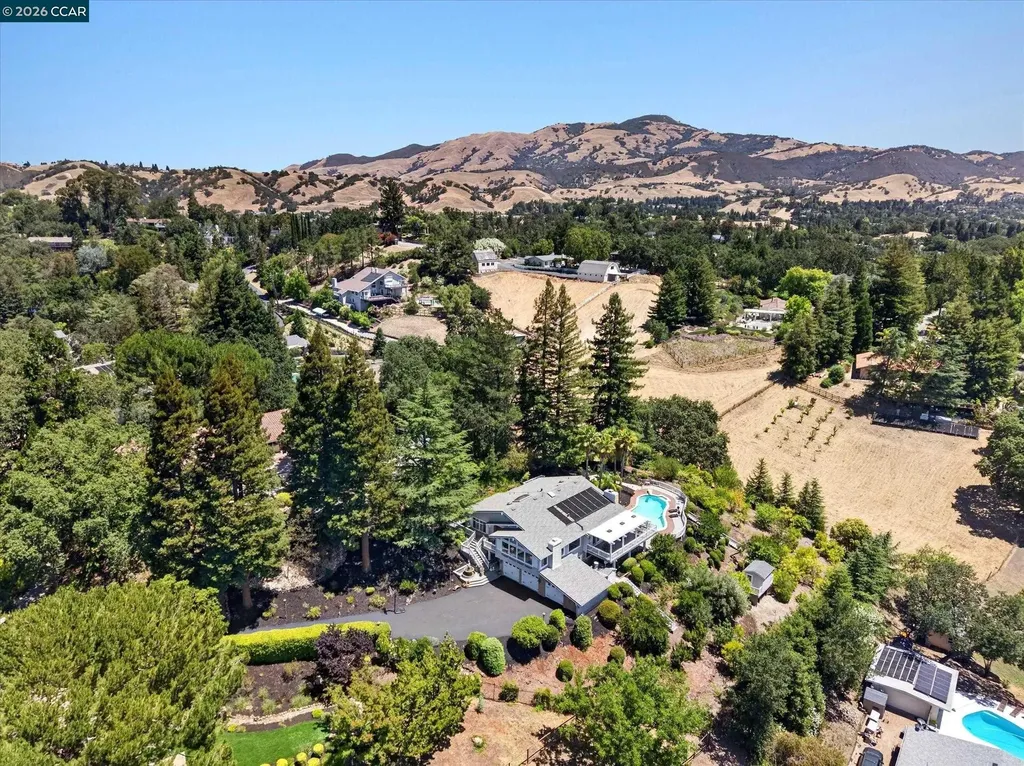 671 Logan Lane Danville CA 94526