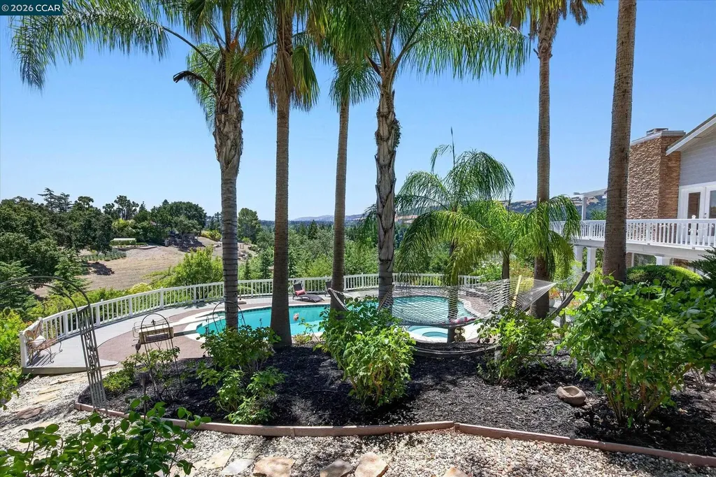 671 Logan Lane Danville CA 94526
