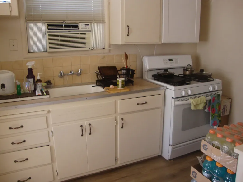 20872 /74 Wilbeam Avenue Castro Valley CA 94546