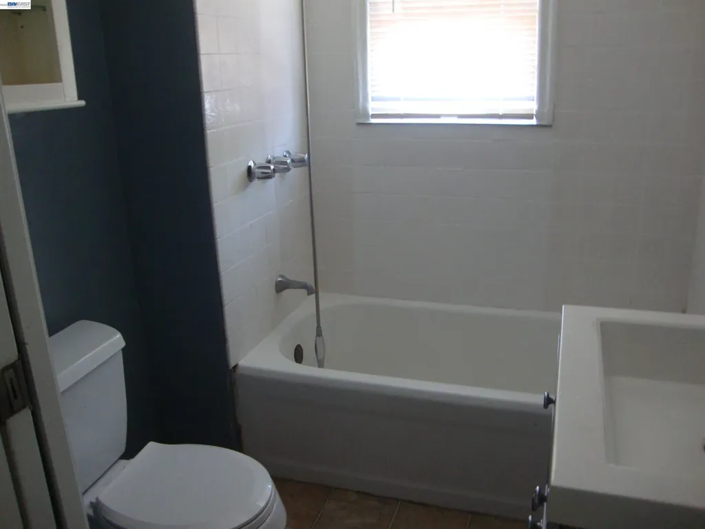 20872 /74 Wilbeam Avenue Castro Valley CA 94546