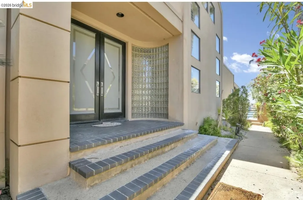 1957 Dolphin Place Discovery Bay CA 94505