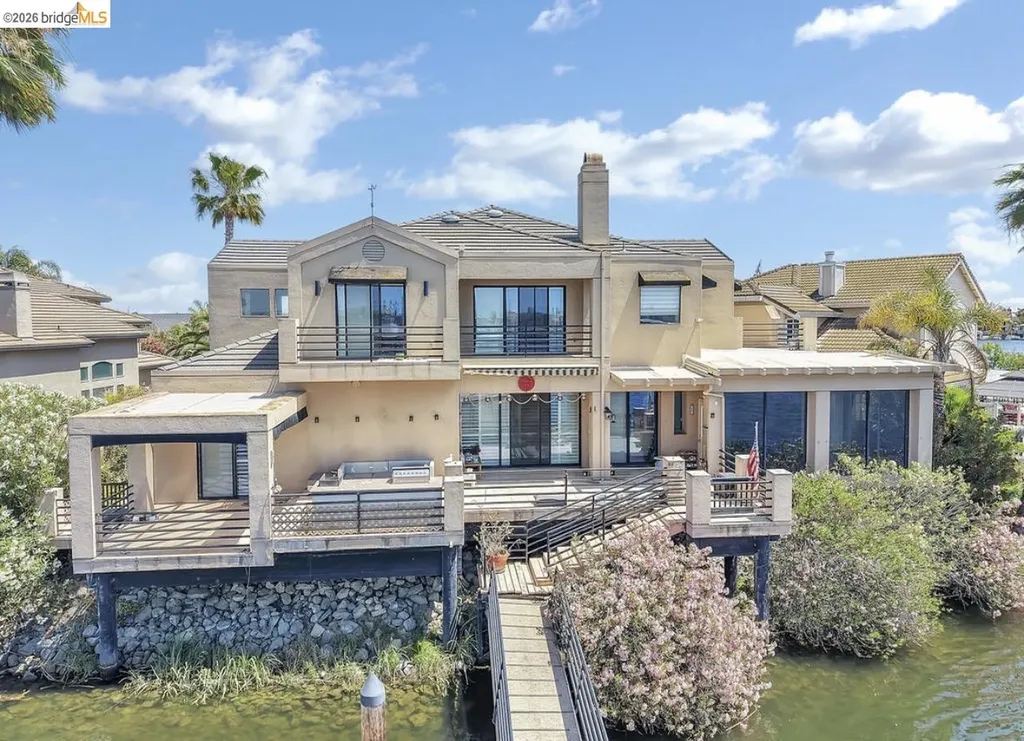 1957 Dolphin Place Discovery Bay CA 94505