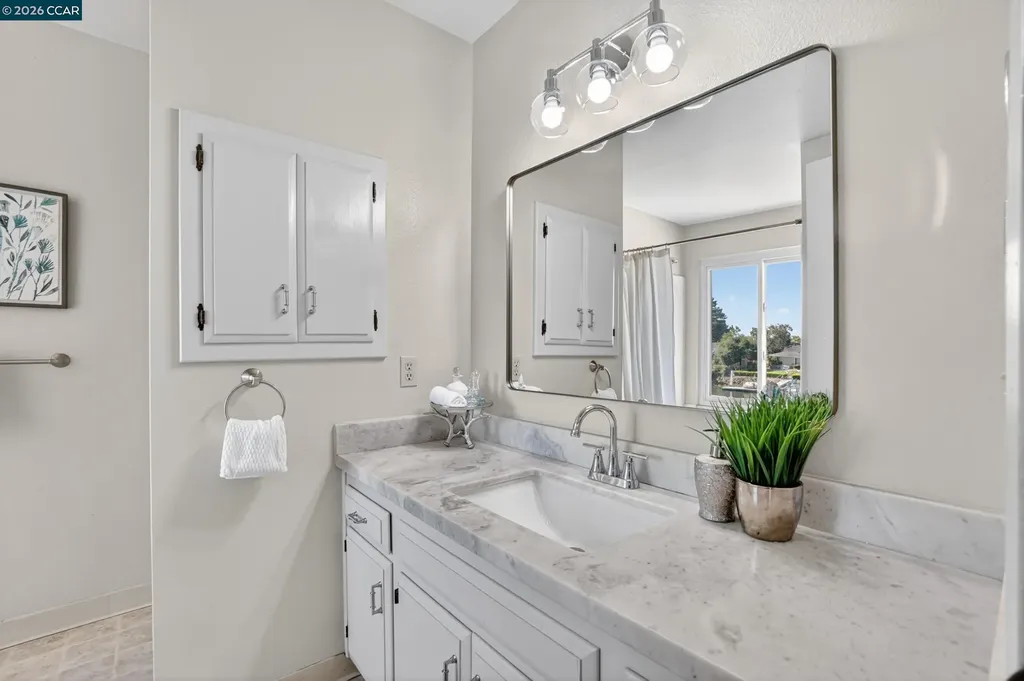 897 Marina Drive Napa CA 94559
