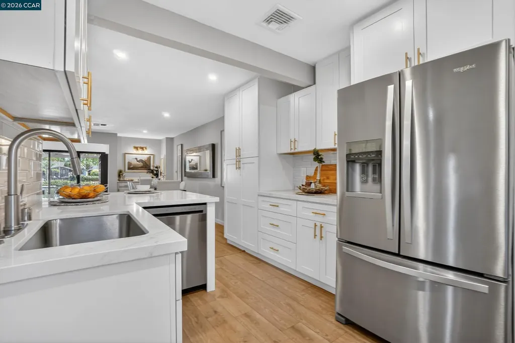 897 Marina Drive Napa CA 94559
