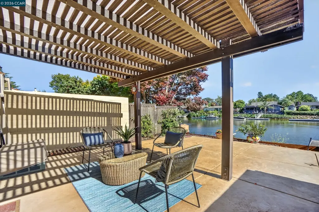 897 Marina Drive Napa CA 94559