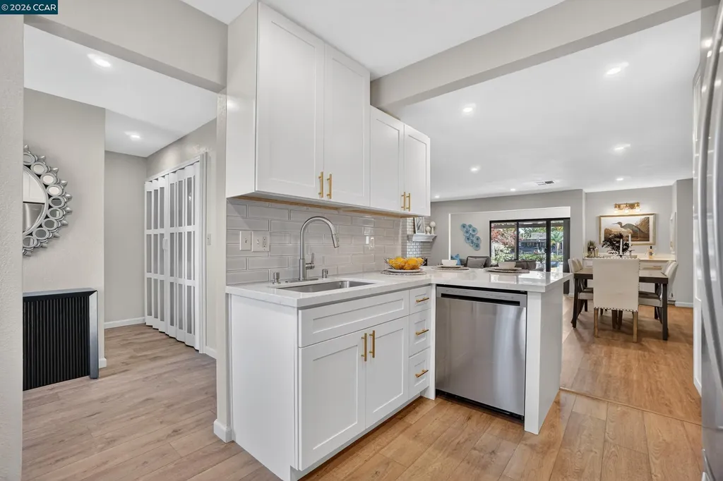 897 Marina Drive Napa CA 94559