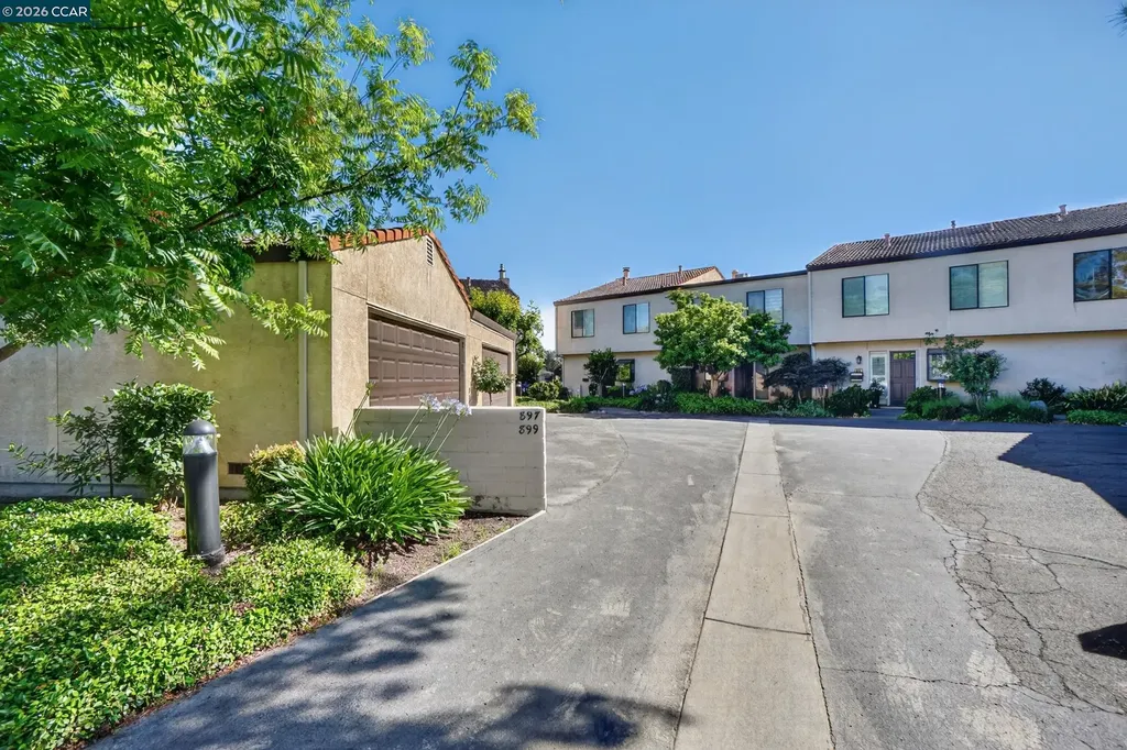 897 Marina Drive Napa CA 94559