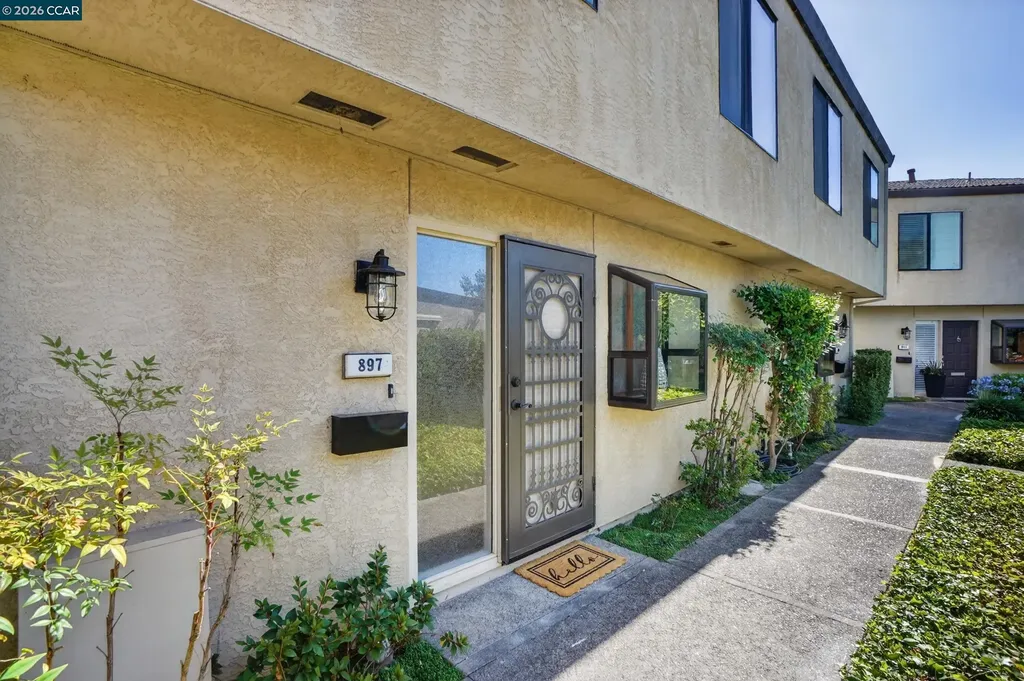 897 Marina Drive Napa CA 94559