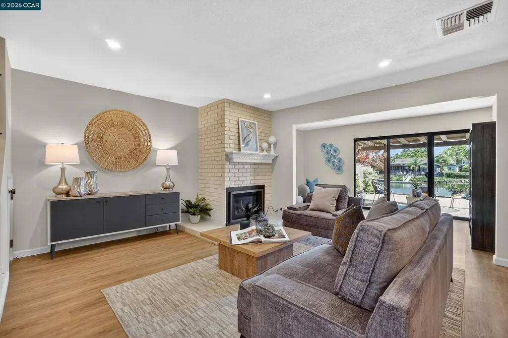 897 Marina Drive Napa CA 94559