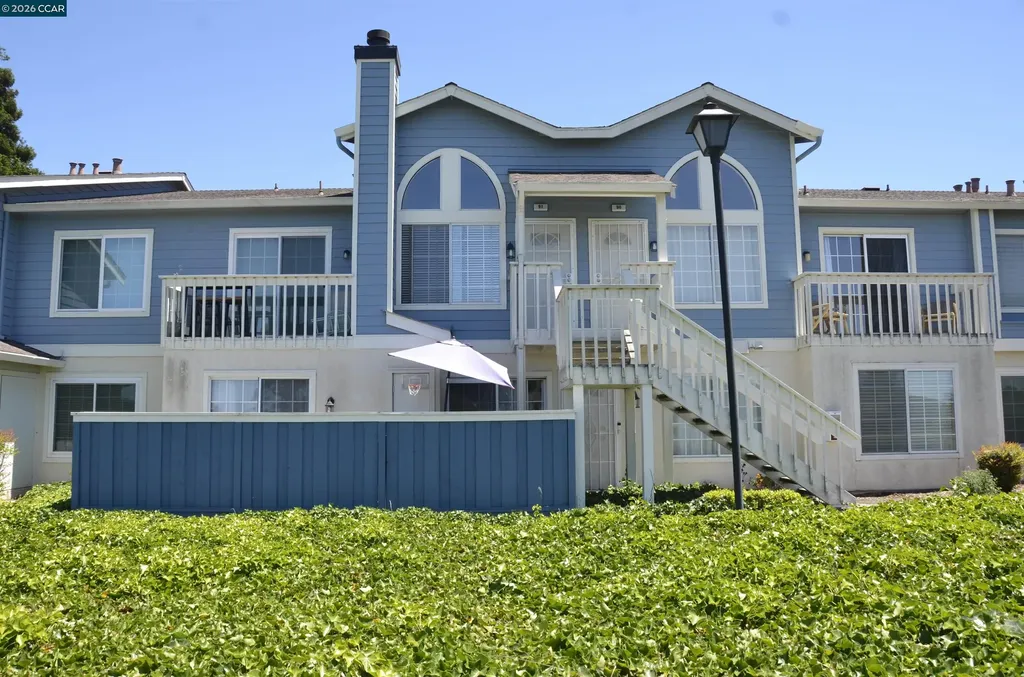 90 Glenwood Hercules CA 94547