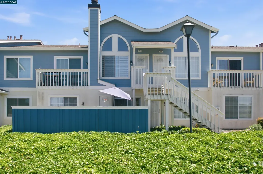90 Glenwood Hercules CA 94547