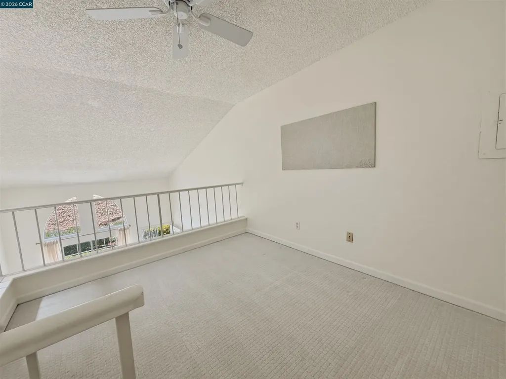 90 Glenwood Hercules CA 94547