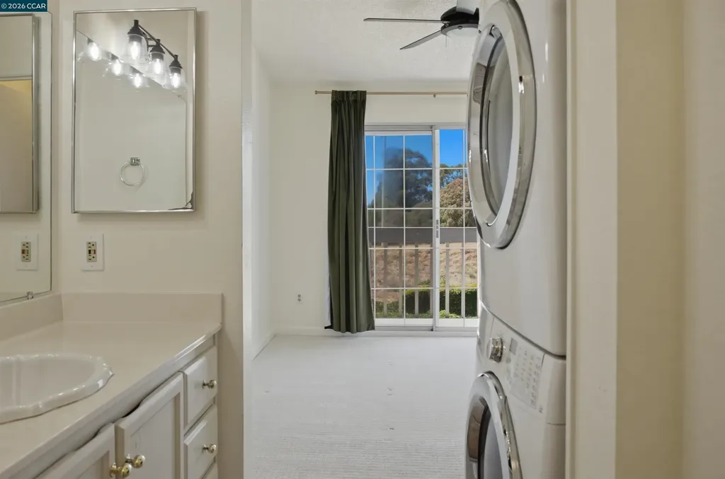 90 Glenwood Hercules CA 94547