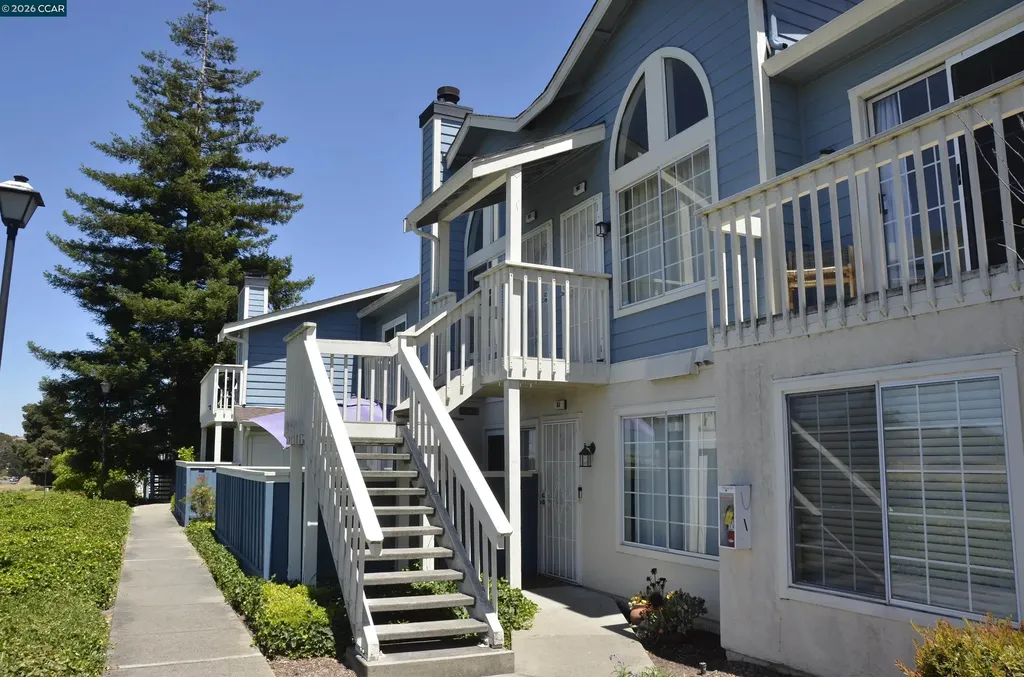90 Glenwood Hercules CA 94547