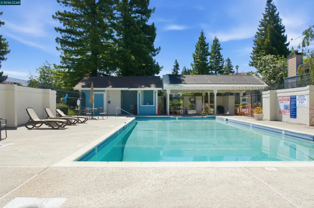 90 Glenwood Hercules CA 94547
