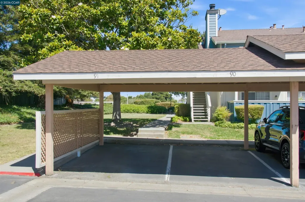 90 Glenwood Hercules CA 94547