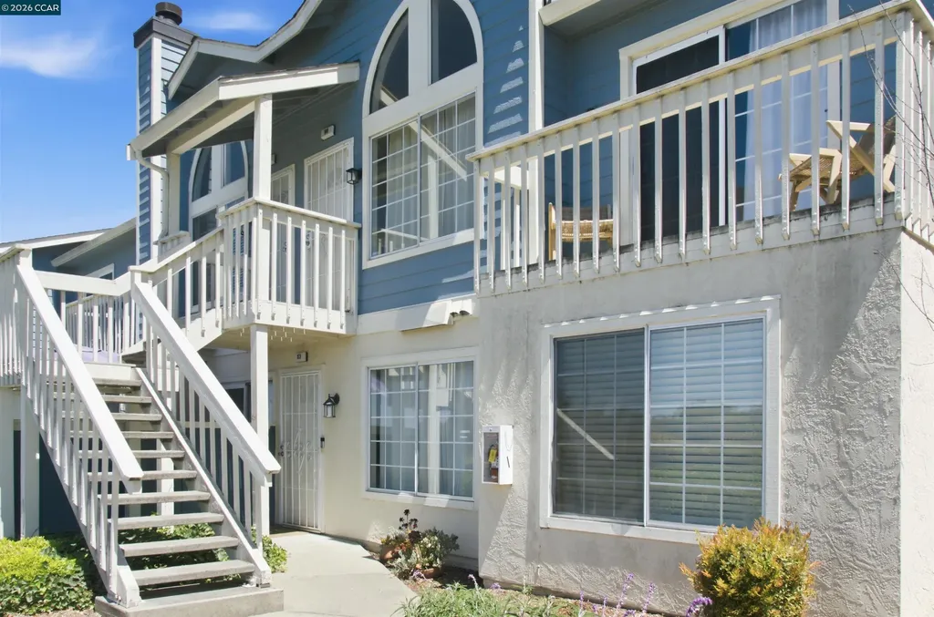 90 Glenwood Hercules CA 94547