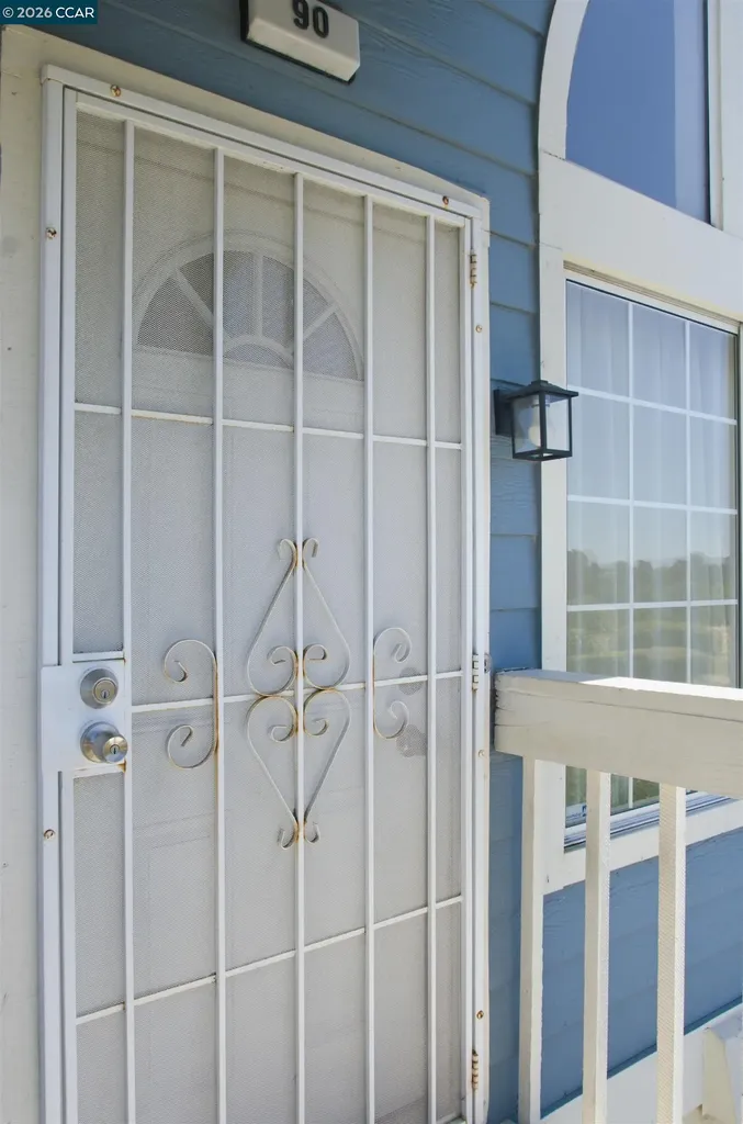 90 Glenwood Hercules CA 94547