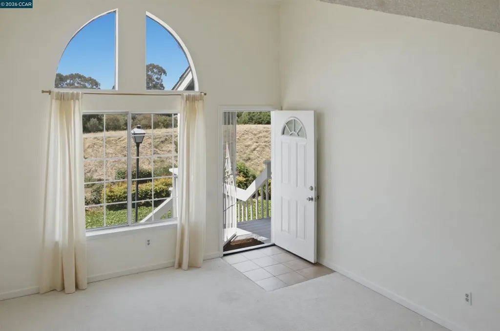 90 Glenwood Hercules CA 94547