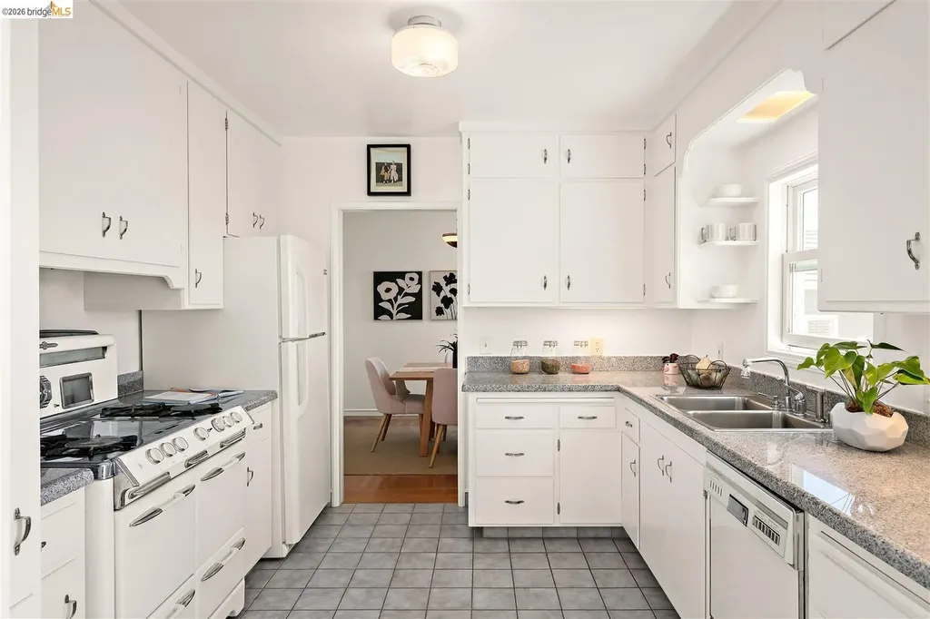 211 San Carlos Avenue El Cerrito CA 94530