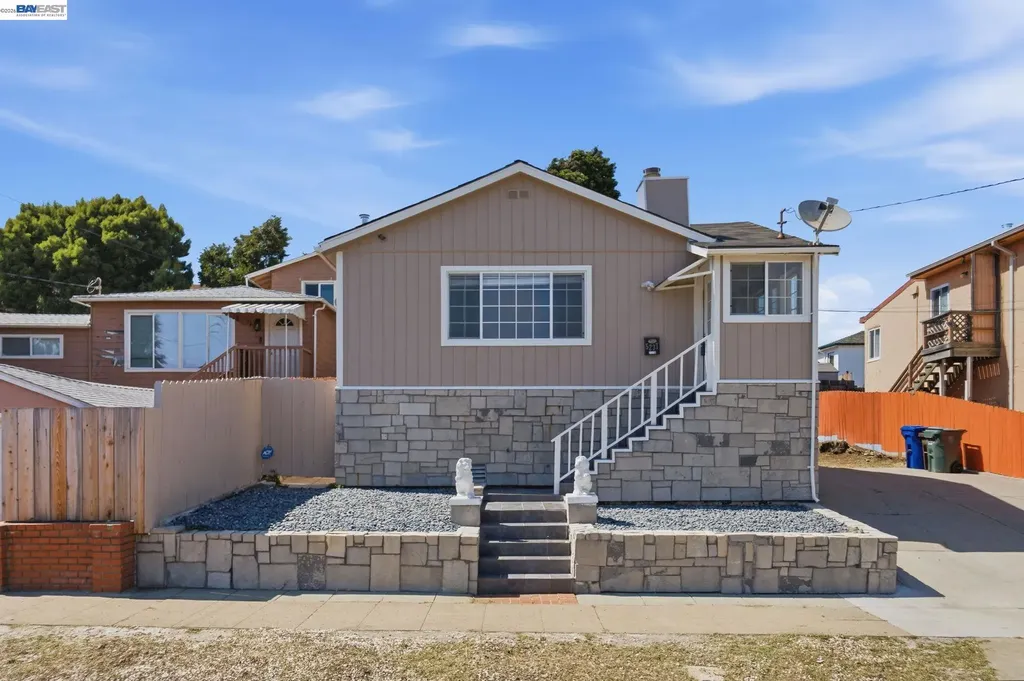 5237 Fresno Avenue Richmond CA 94804