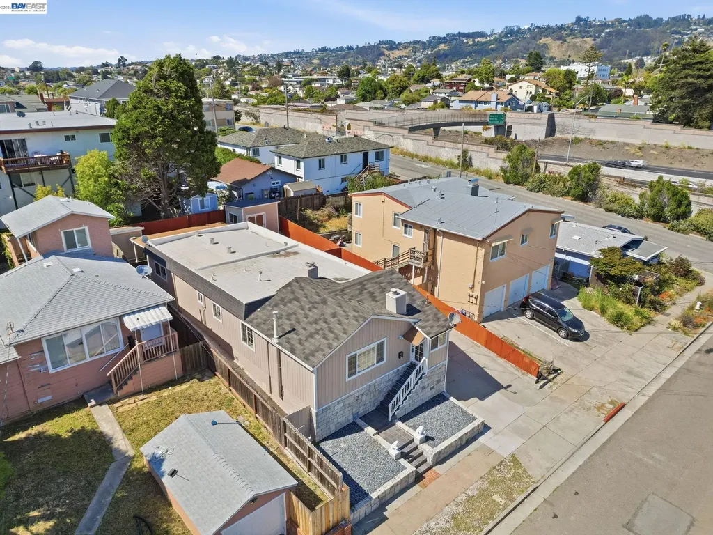 5237 Fresno Avenue Richmond CA 94804