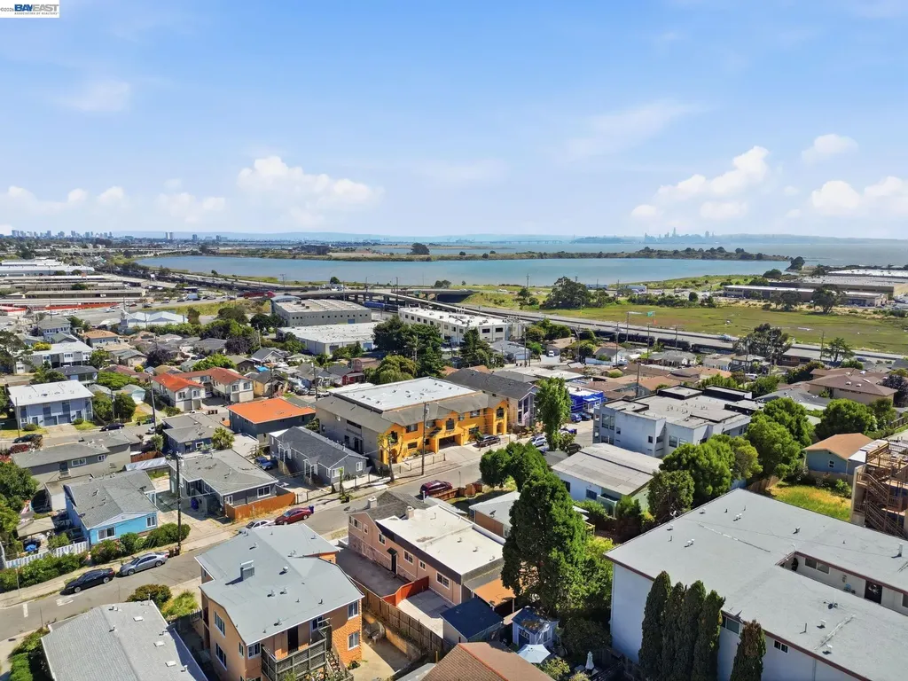 5237 Fresno Avenue Richmond CA 94804