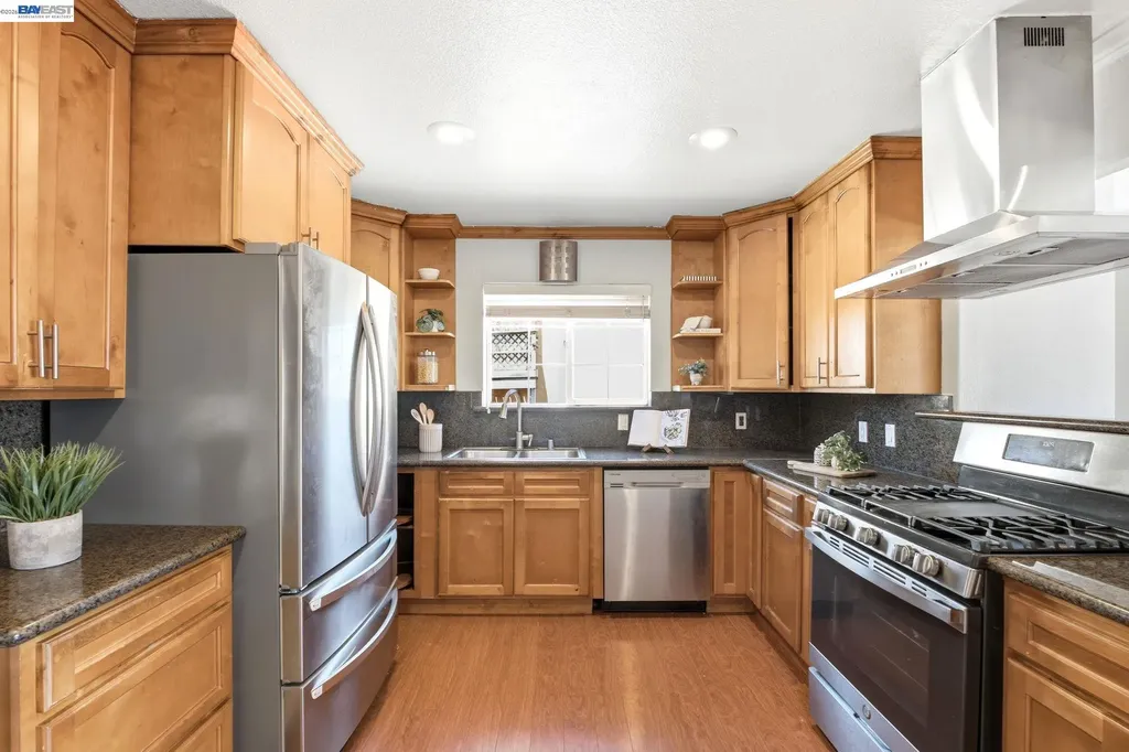 5237 Fresno Avenue Richmond CA 94804
