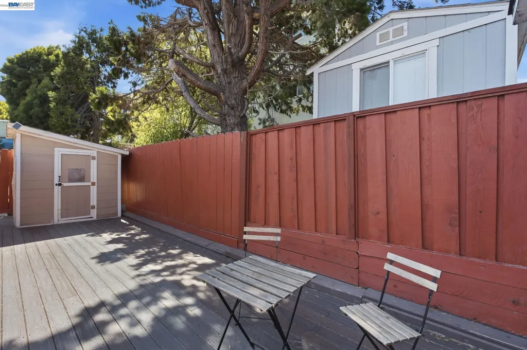5237 Fresno Avenue Richmond CA 94804