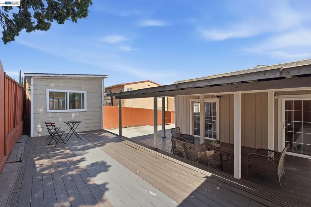 5237 Fresno Avenue Richmond CA 94804