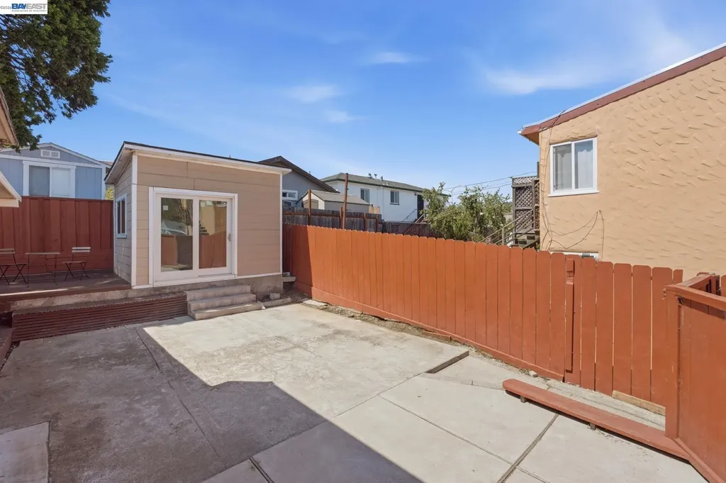 5237 Fresno Avenue Richmond CA 94804