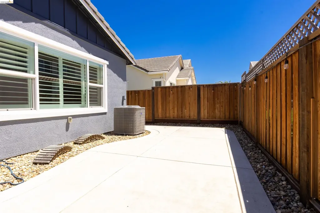 813 Darigold Way Oakley CA 94561