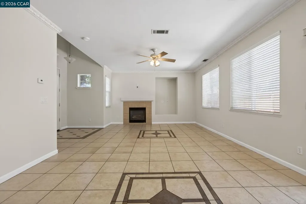 149 Maidenhair Street Pittsburg CA 94565