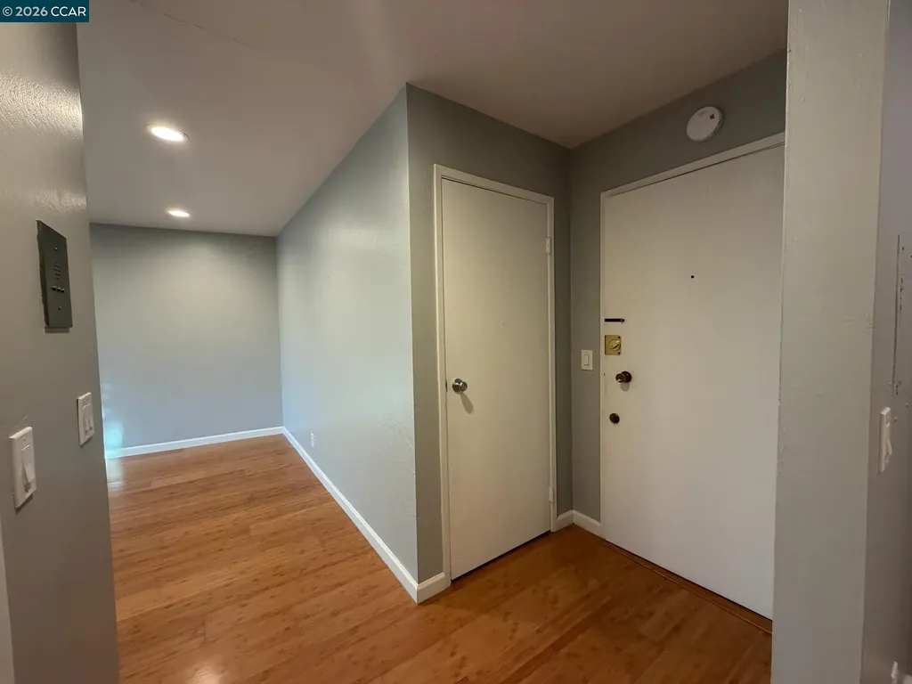 94 Bayo Vista Avenue Oakland CA 94611