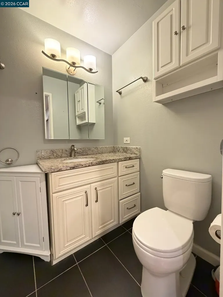 94 Bayo Vista Avenue Oakland CA 94611