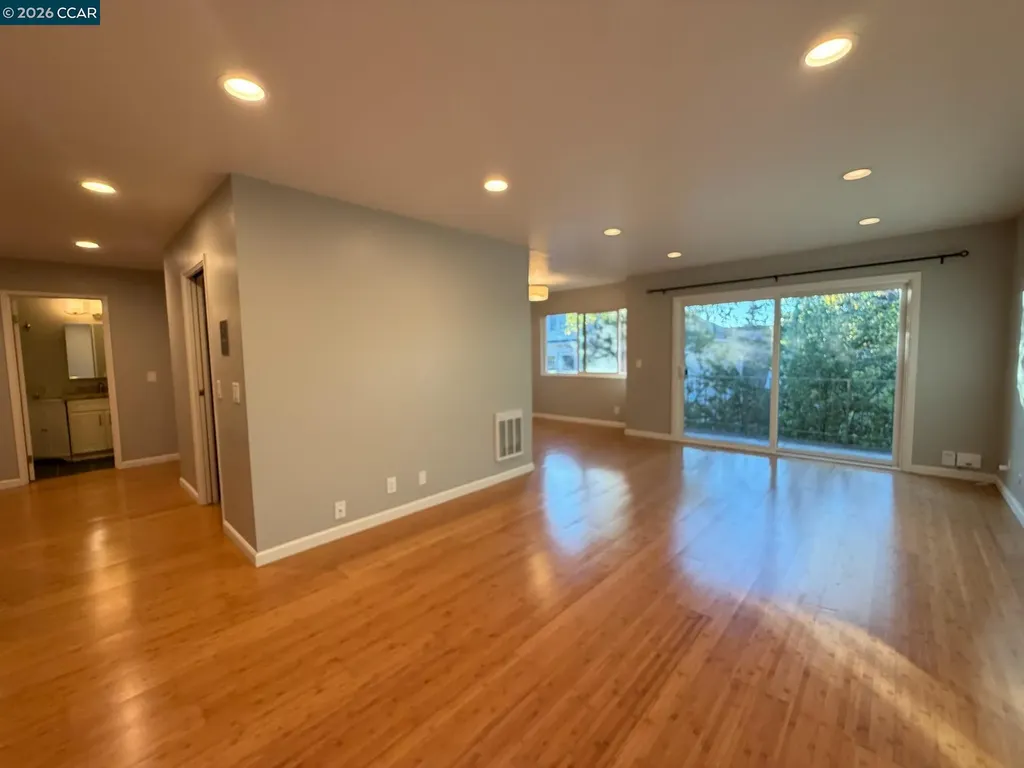94 Bayo Vista Avenue Oakland CA 94611