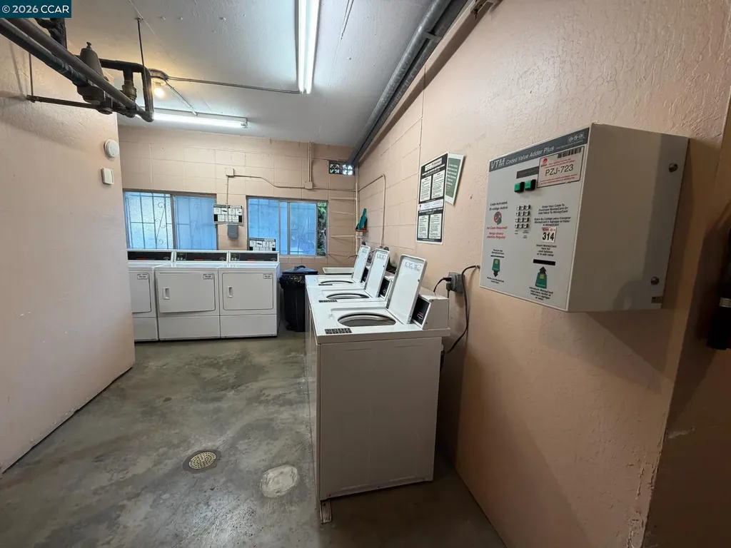 94 Bayo Vista Avenue Oakland CA 94611