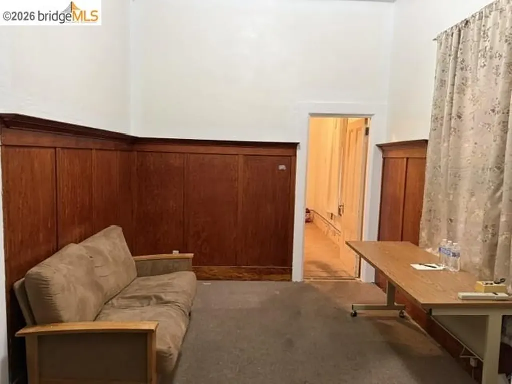 1717 9th Street Oakland CA 94607