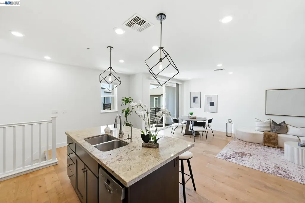 39482 Capstone Common Fremont CA 94539