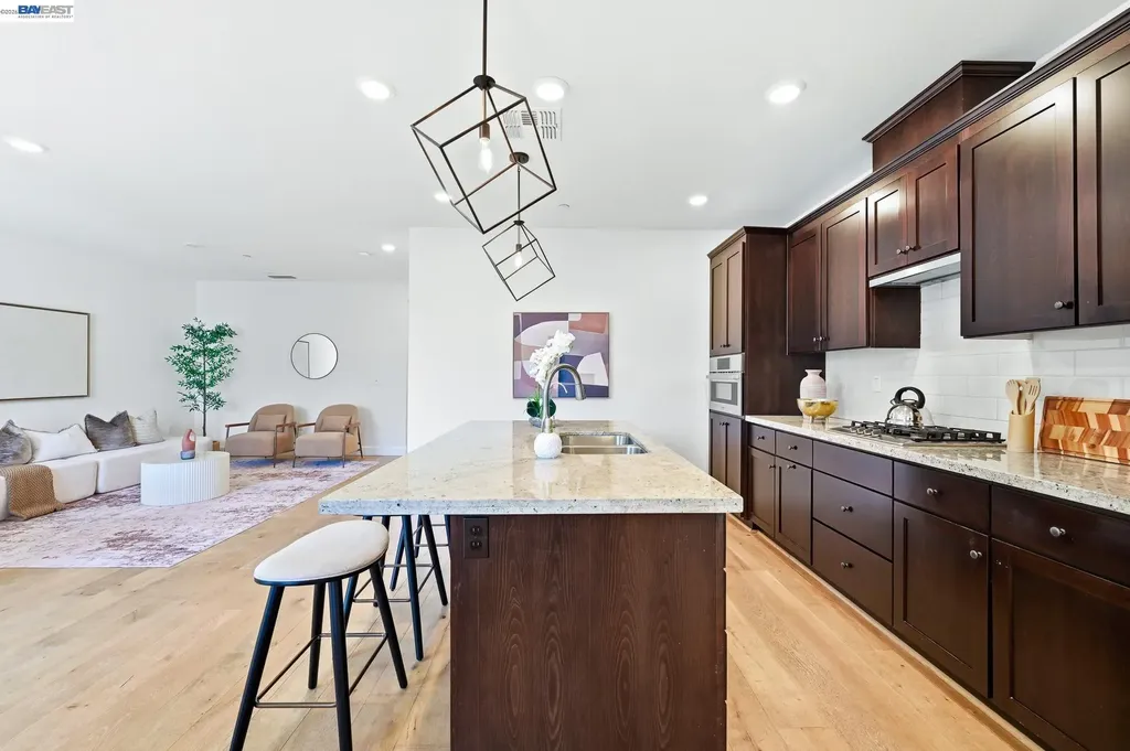 39482 Capstone Common Fremont CA 94539