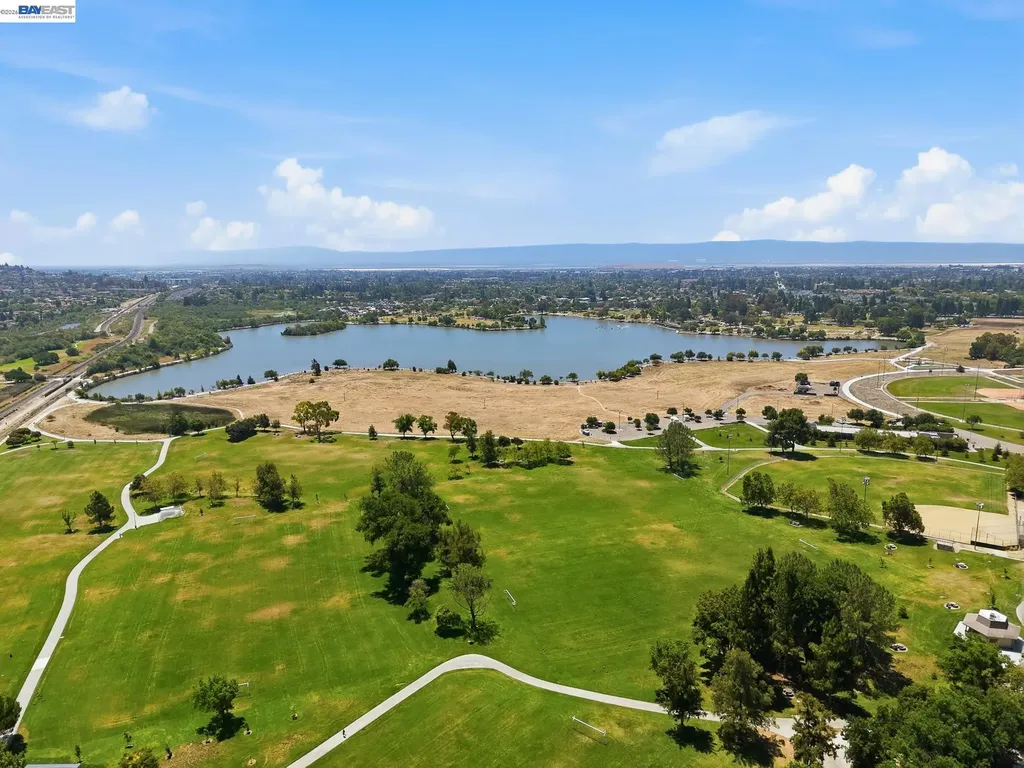 39482 Capstone Common Fremont CA 94539