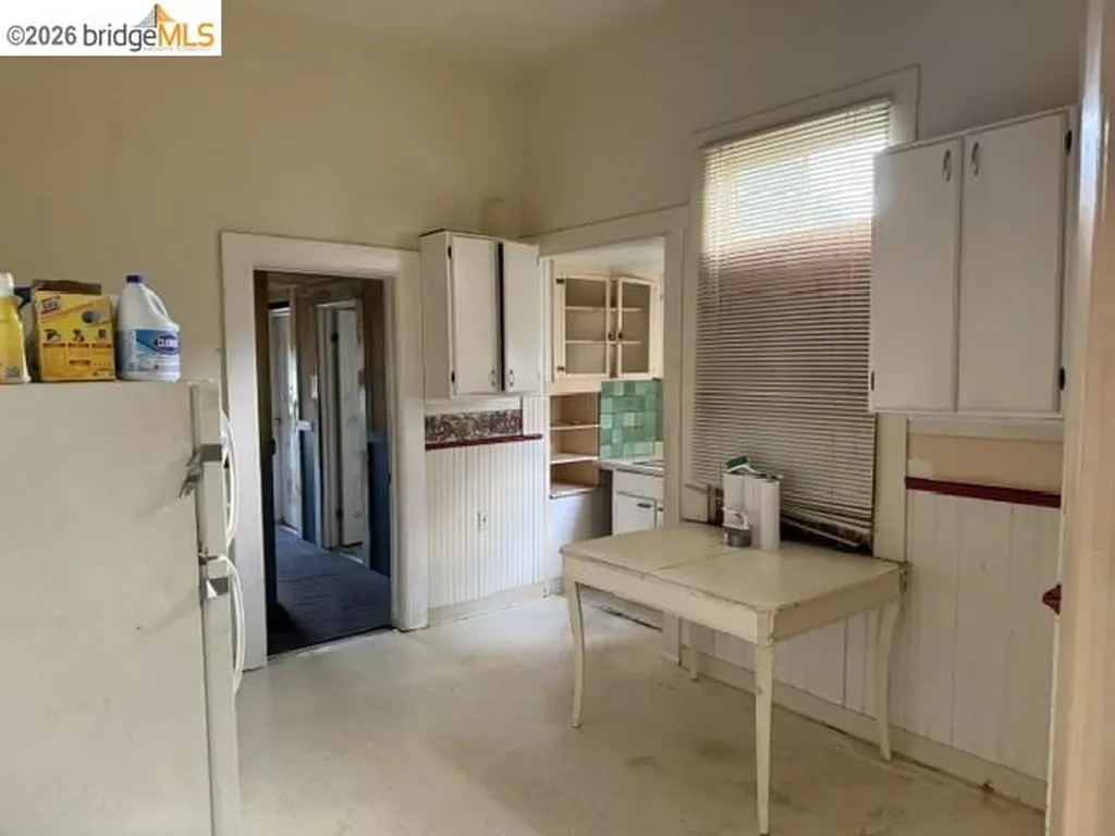 1717 9th Street Oakland CA 94607